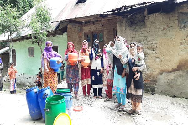 Ananwan Handwara residents cries for drinking water - Kashmir News Service
