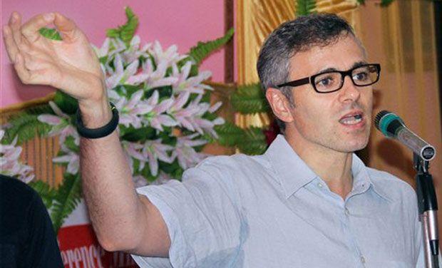 Omar visits Beerwah, interacts with public