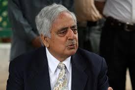 Mufti greets people on Shab-e-Qadr