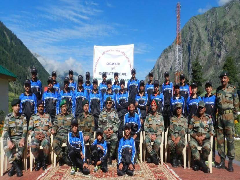 Army organises educational tour for Gurez students
