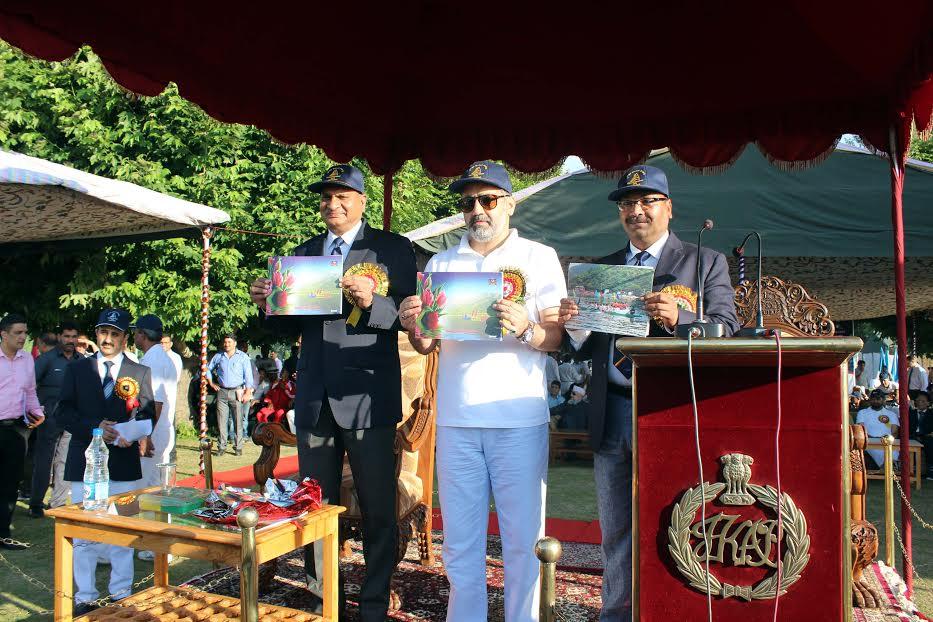 Ansari inaugurates 14th AIP Water Sports Championship