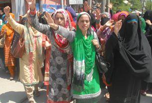 KGBV teachers demand regularisation, get batons