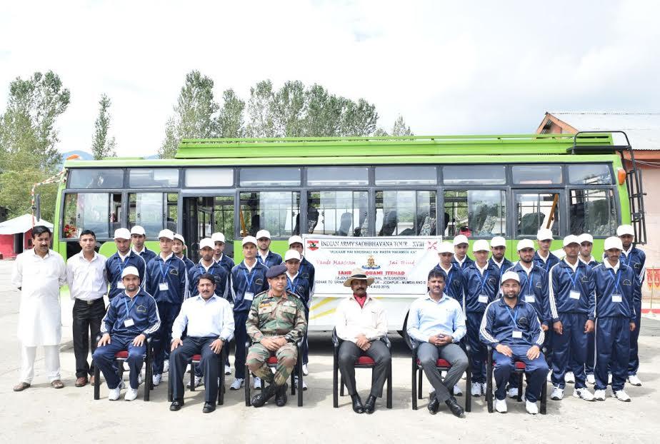 Army flags off education tour for Kupwara students