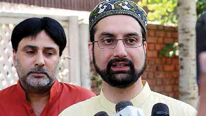 Mufti no different from Omar: Mirwaiz