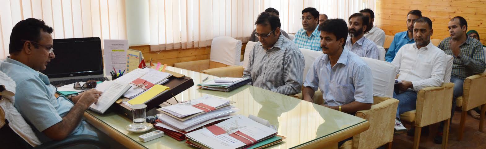 Establishment of Tribal Research Institute: Zulfkar discusses modalities with academicians