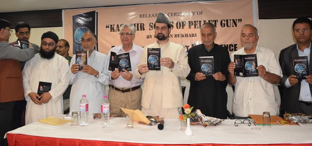 Mirwaiz asks UN, global HR bodies to make India ban use of pellet guns in Kashmir