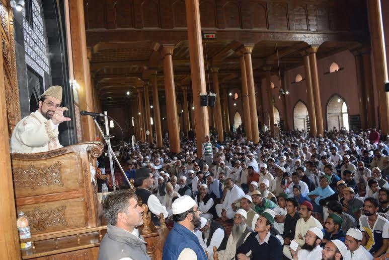 Socially boycott those involved in domestic violence against women: Mirwaiz