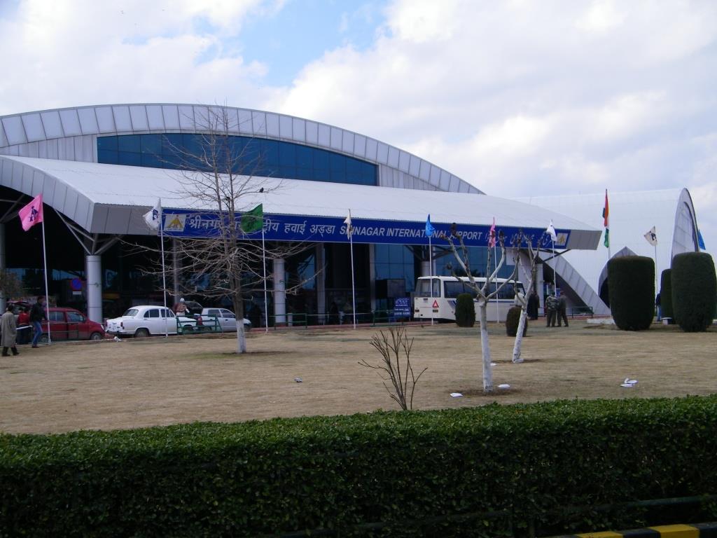 Govt considering renaming Srinagar Int Airport