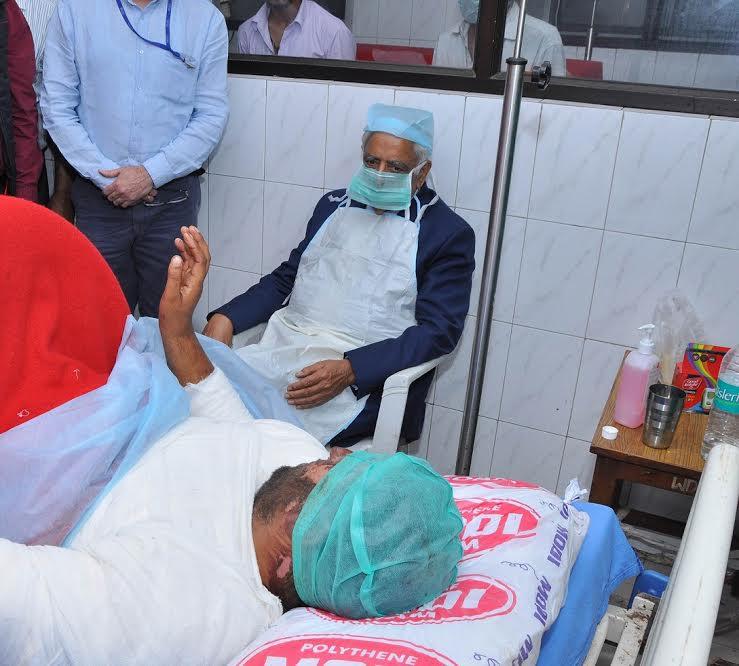 Mufti visits Udhampur attack victims in Safdarjung Hospital