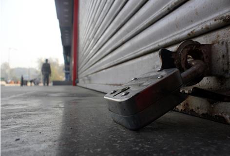 Traders observe shutdown in old city against ‘security forces ransacking’