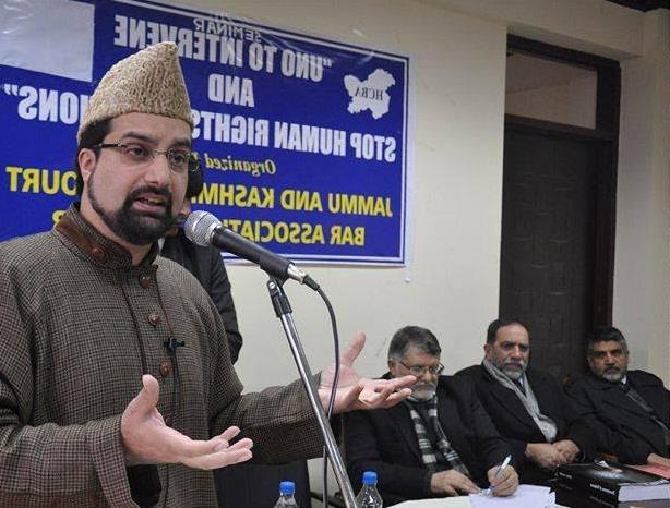 Indian judiciary can’t pass judgments on Article 370, 35 A: Mirwaiz