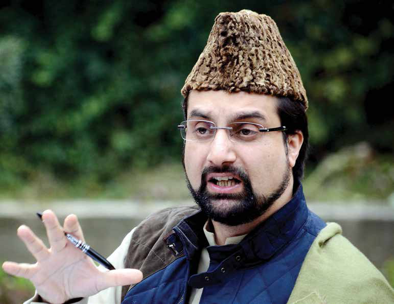 Mirwaiz condemns stabbing of Handwara boy