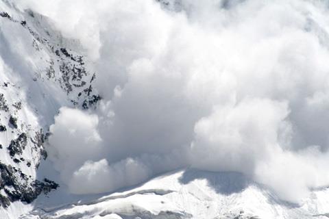 Boy dies, two injured in Machil snow avalanche