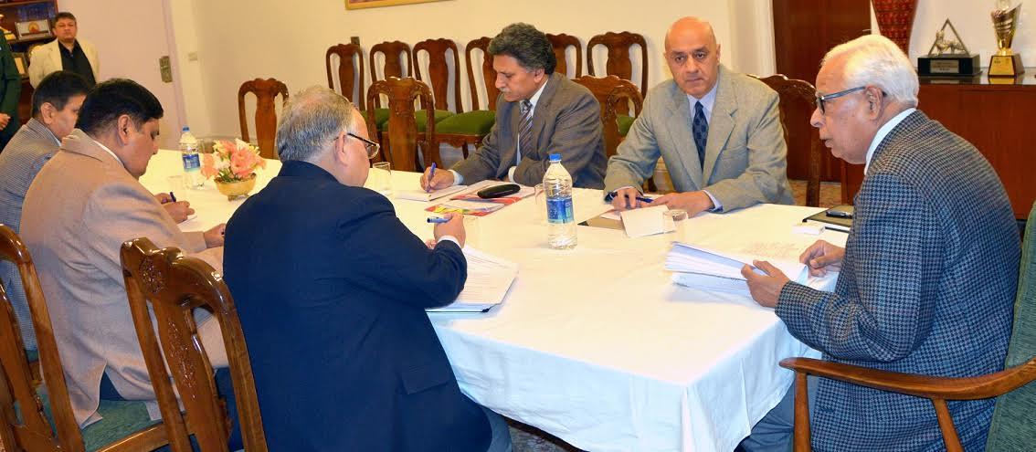 Governor chairs first SAC meet