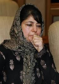 Mehbooba visits Sarore victims