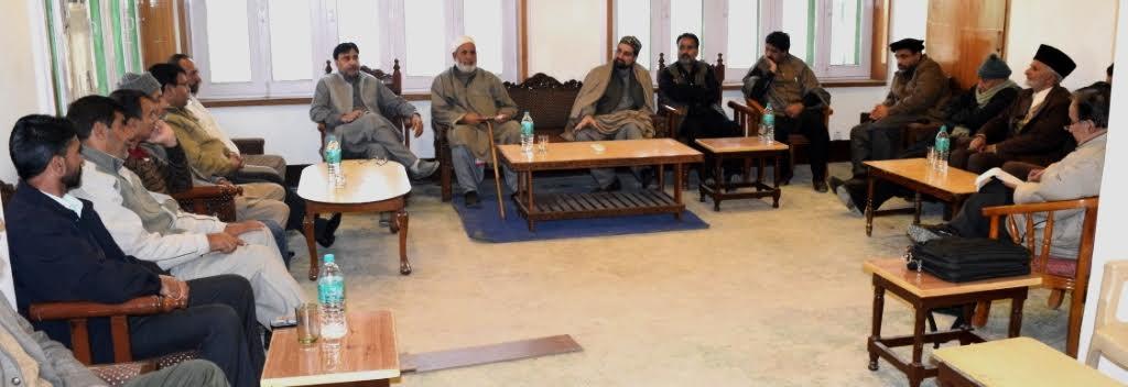 Mirwaiz chairs Executive Council meet