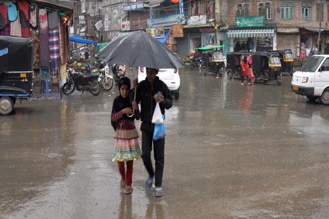Weatherman predicts more rains till Apr 12