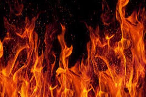 Fire guts 11 residential structures in Noorbagh
