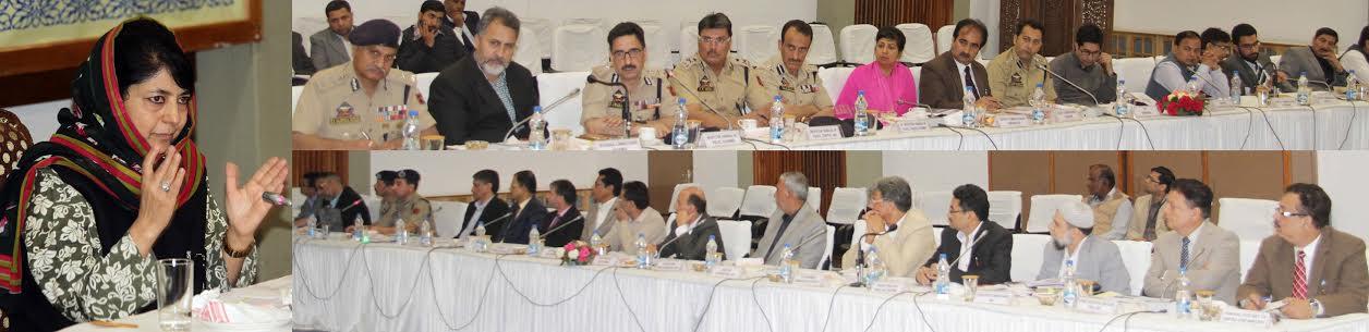 CM chairs high-level meeting on better traffic management