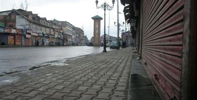 Pulwama shuts against killing of three militants