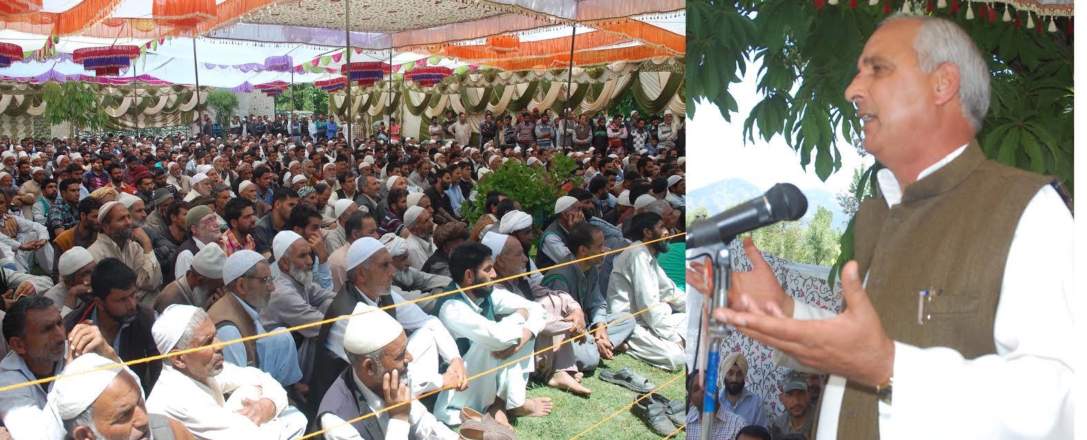 Govt committed to provide basic facilities to people: Veeri