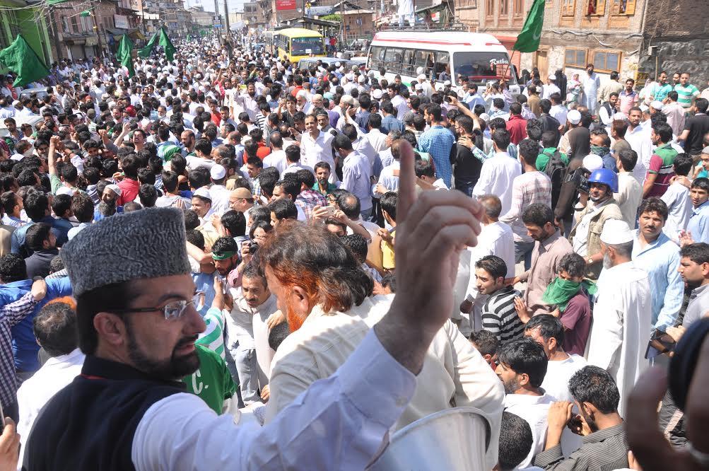 Will devise joint strategy to foil nefarious designs: Mirwaiz