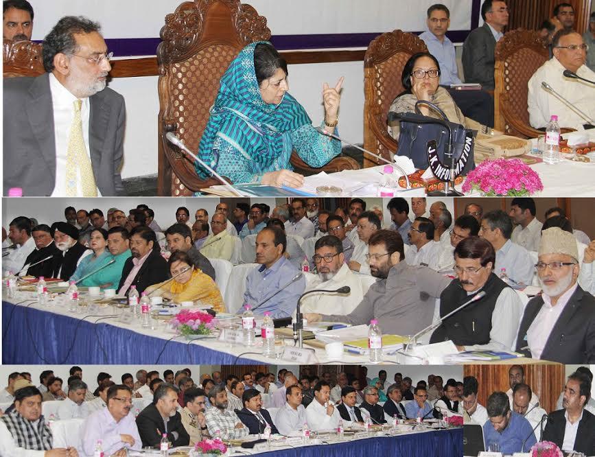 CM chairs maiden Srinagar DDB meeting