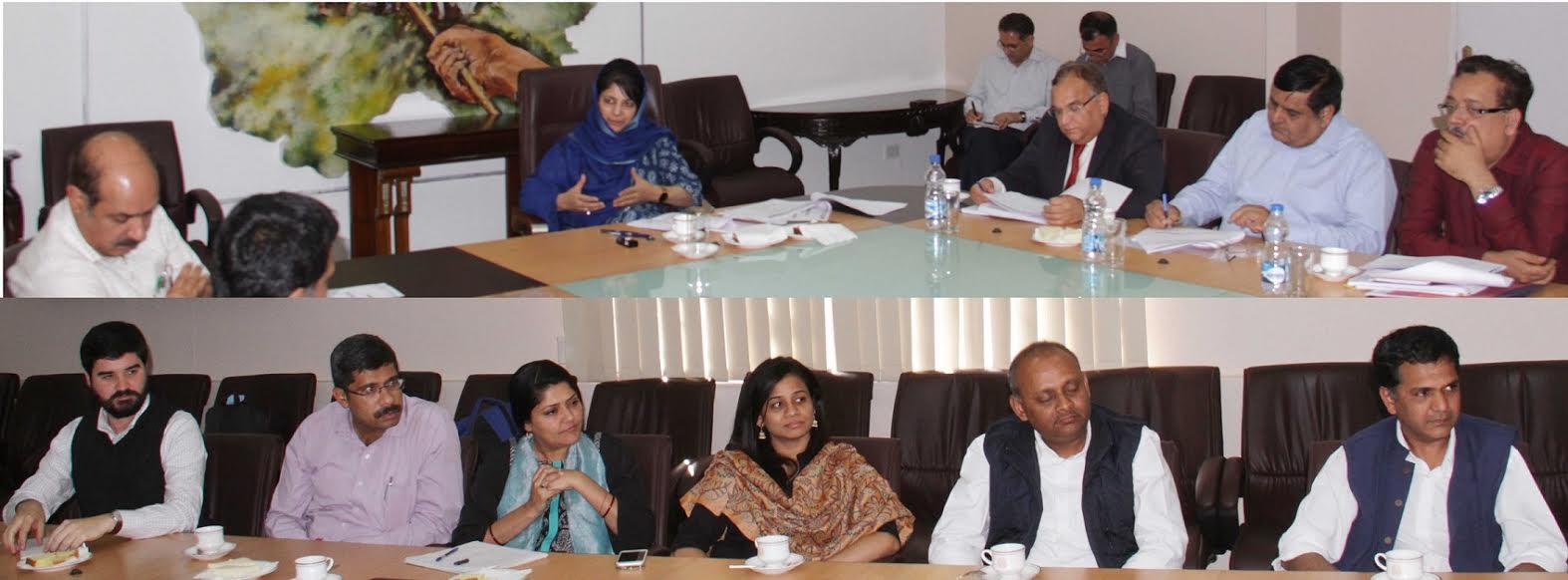 Visiting World Bank Mission Team calls on CM