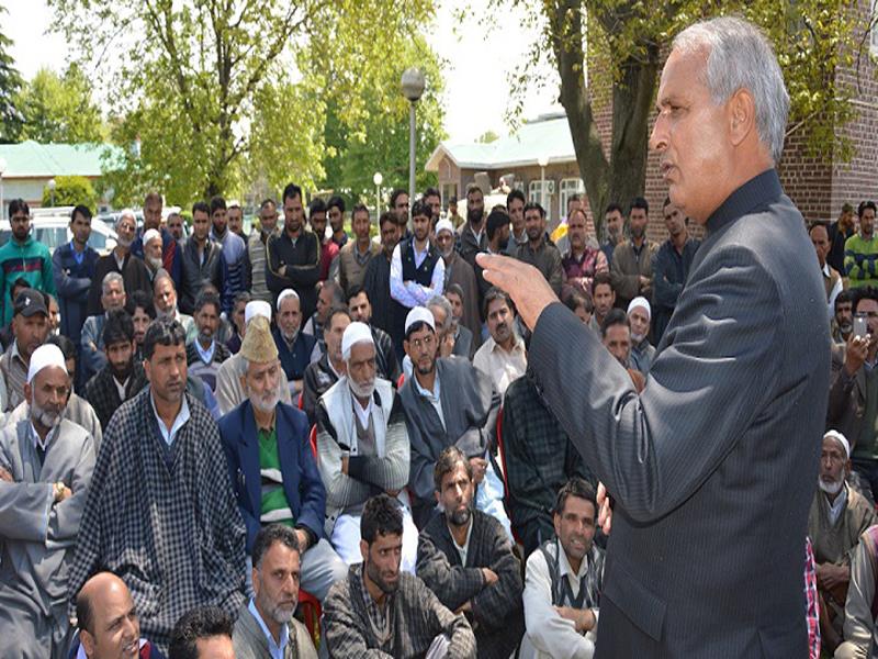 Veeri appeals people to vote enmasse for PDP