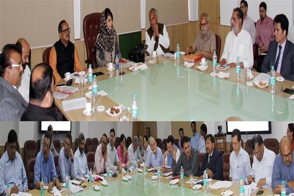 Cabinet approves fixing pension of retiring employees on up-to-date DA