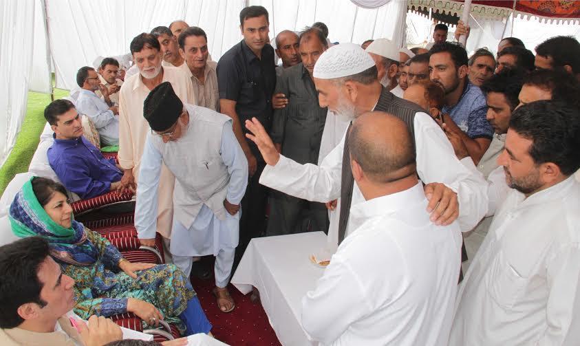 People throng Fairview to extend Eid greetings to CM, family
