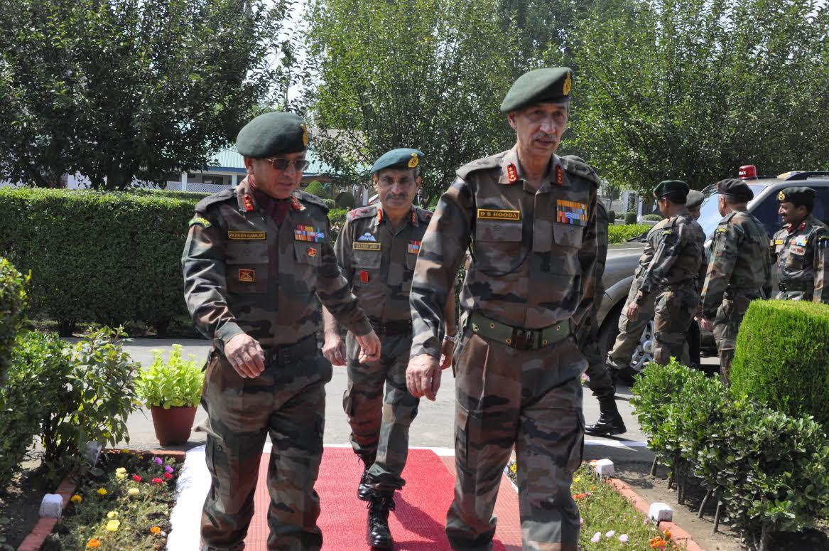 CM, Northern Army Commander discuss prevailing security situation