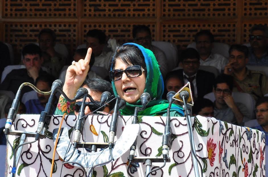 CM unfurls National Flag at Bakshi Stadium