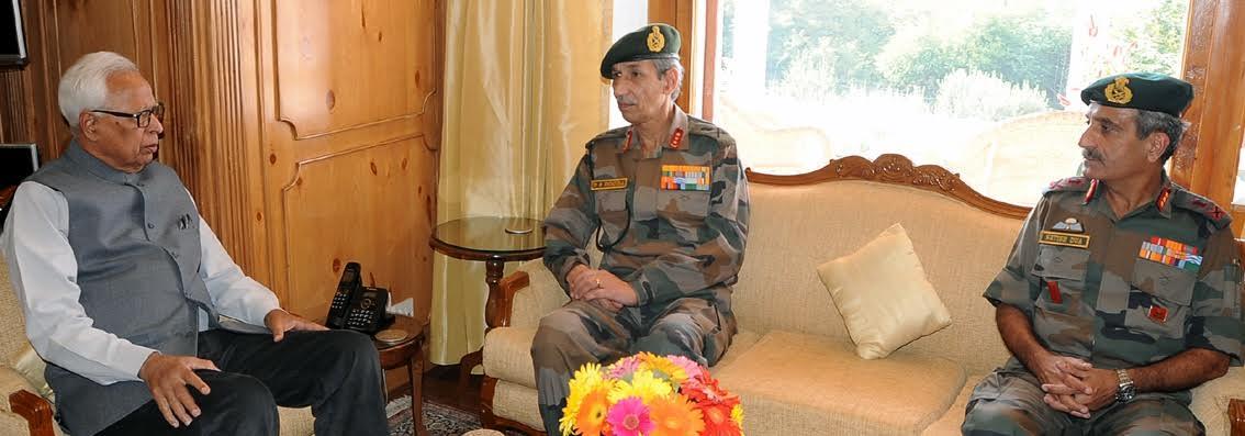 Northern Army commander reviews security in Kashmir