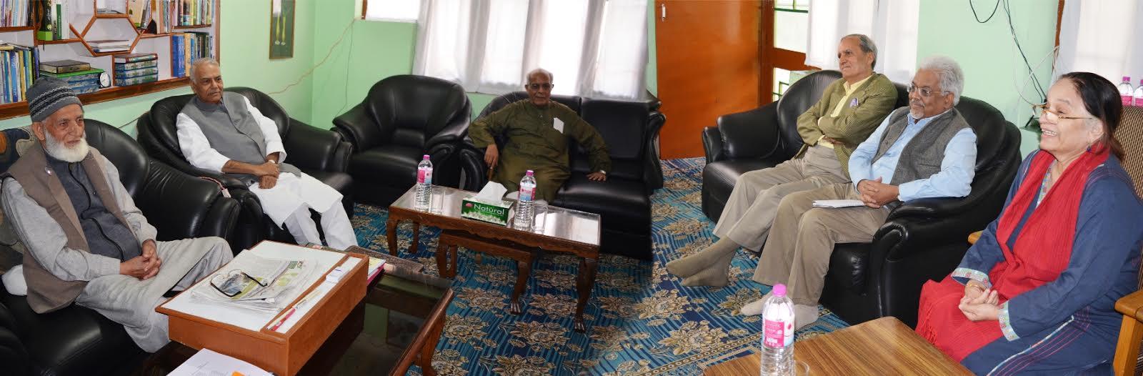 Sinha led delegation holds second round with Geelani