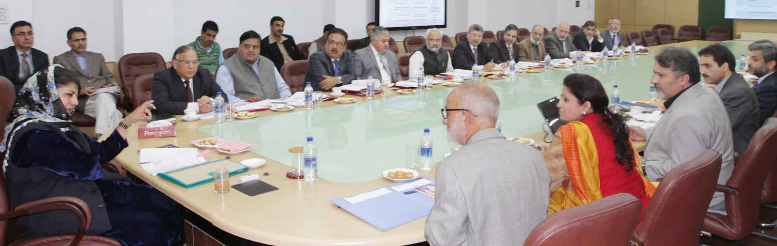 CM chairs State Higher Education Council meet