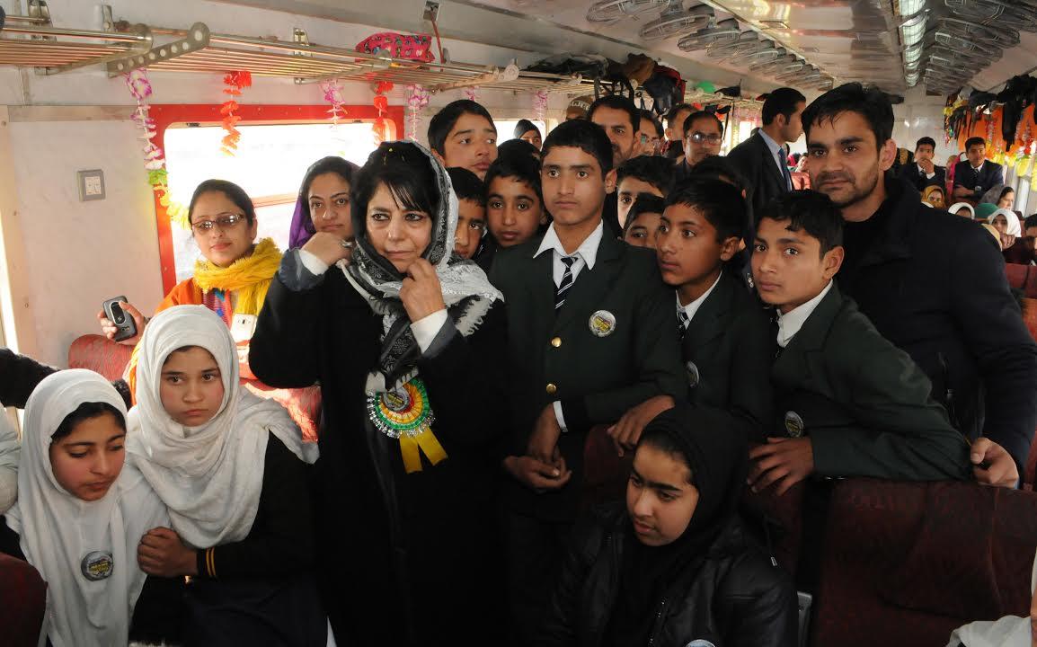 Mehbooba flags off ‘Vaadi Ki Sair’