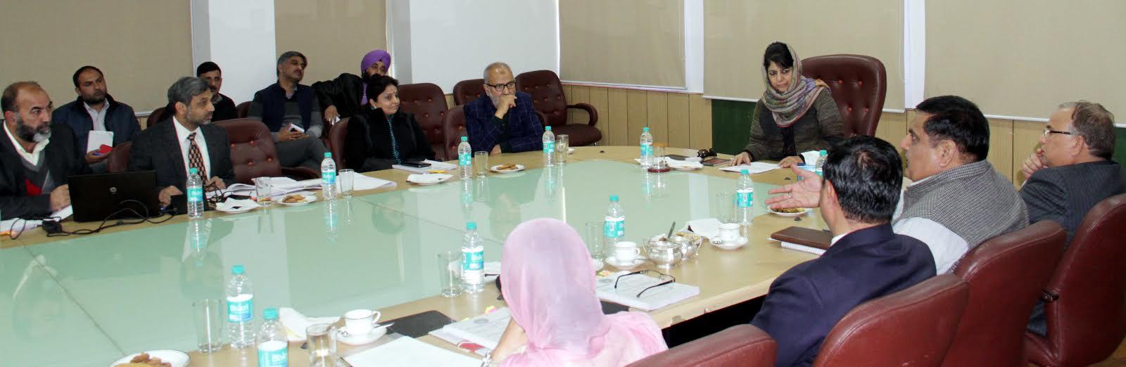 CM chairs Governing Body meet of Sainik School Manasbal
