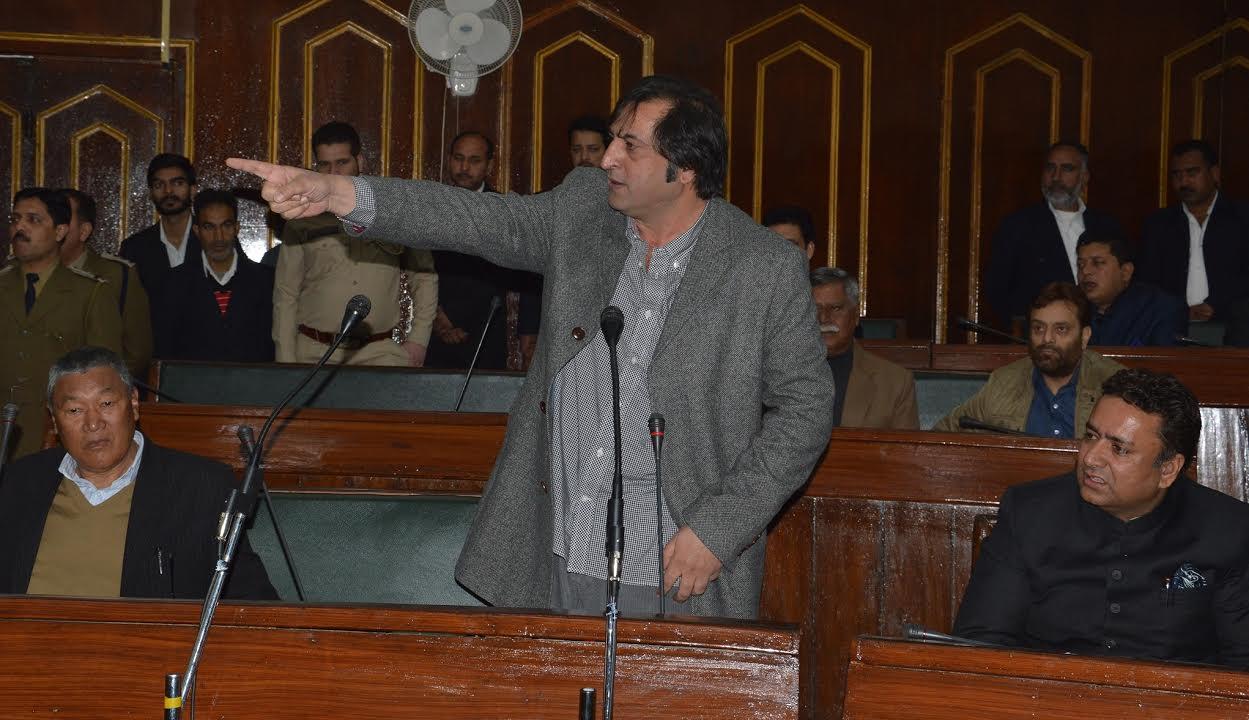Sajad thanks BJP for providing him passport