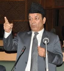 Budget misleading, lacks credibility: Rather