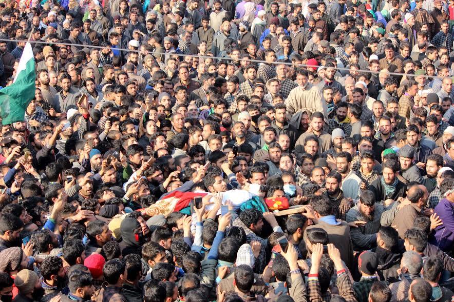 Four militants, two army men, two civilians killed in Kulgam encounter
