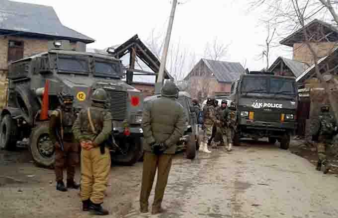 3 army men, 1 militant killed in Hajin encounter: Army