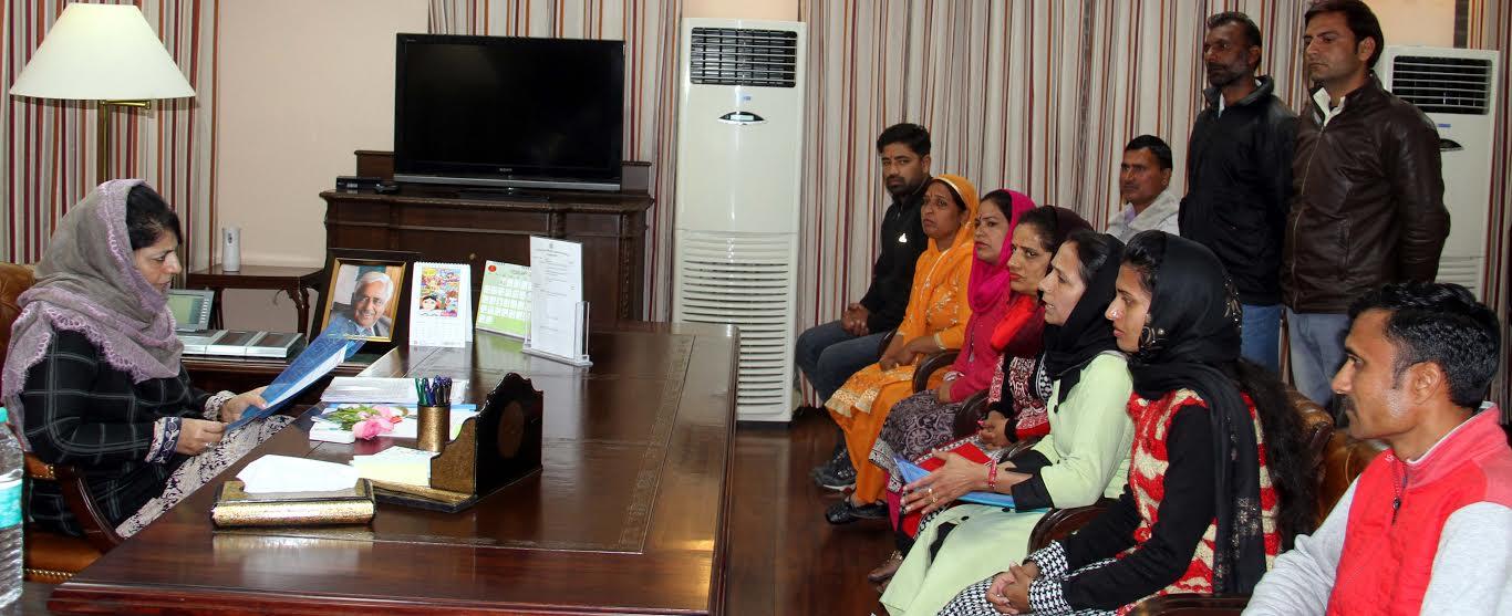 Mehbooba suggests SHGs by physically challenged to boost their social, economic status