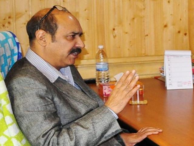 After flip-flop, Bukhari resumes office