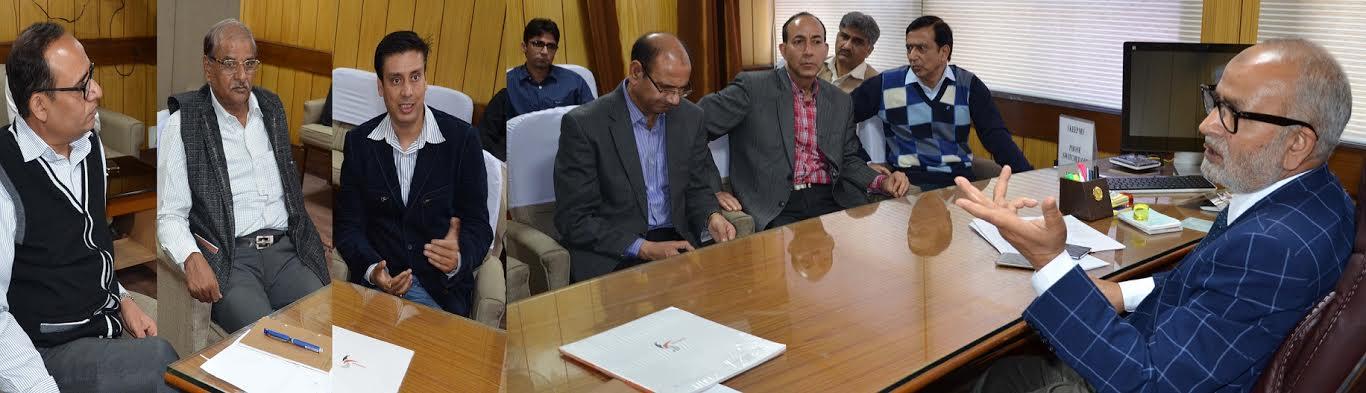 NHAI chairman calls on Works Minister