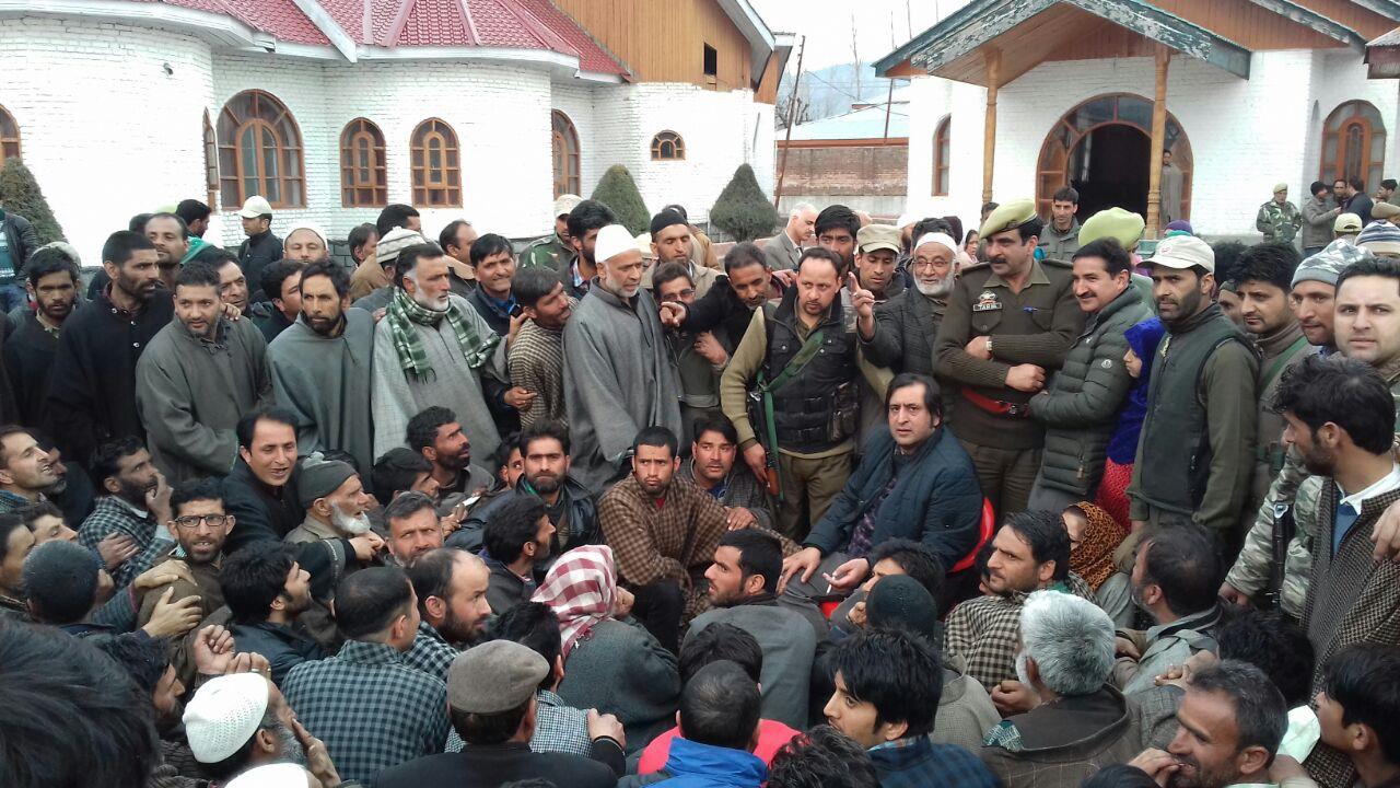 Sajad Lone meets delegations, individuals in Handwara, Kupwara