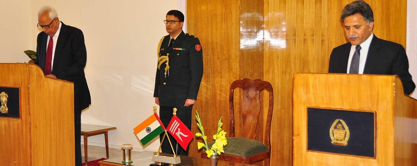 Governor administers oath to State Chief Information Commissioner