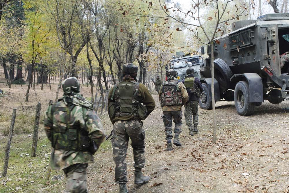 3 militants, 2 civilians killed in Kashmir