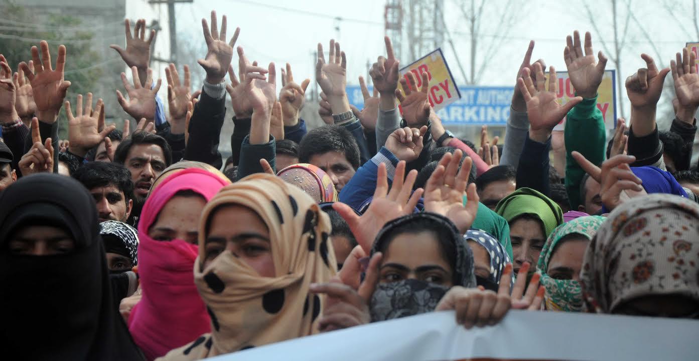 Police foil MGNREGA employees protest