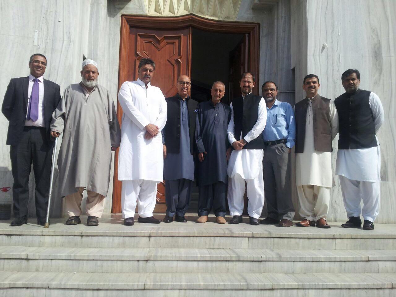 Hurriyat leaders meet Pak High Commission in New Delhi